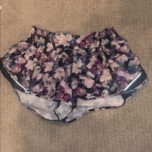 lululemon hotty hot shorts